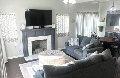 Gainesville House | Quiet Gainesville Get-A-Way - Close to Winstar