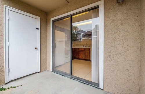 Far North Dallas Condo | Quiet Gated Apt w/Pool, Near Hospitals & Shops