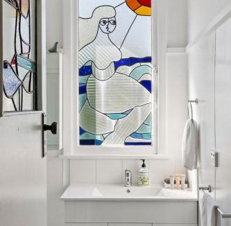 North Shore House | Quiet Geelong Getaway I Bay views