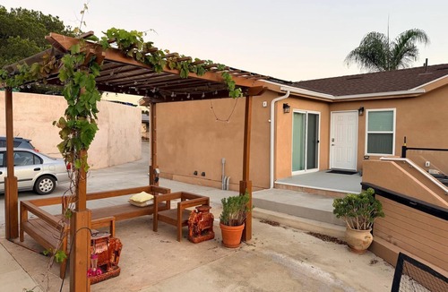 Oak Park Apartment | Quiet Getaway 2BD2BH with AC in Sunny San Diego
