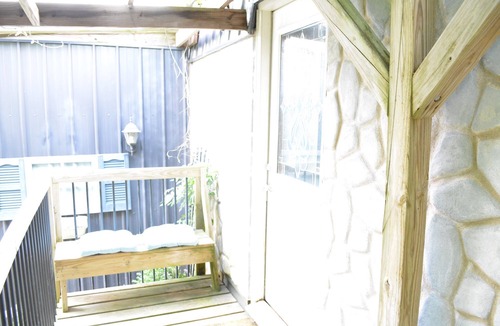 Wooldridge Cottage | Quiet Getaway - 3 Bedroom Cottage in the Countryside (sleeps 8)