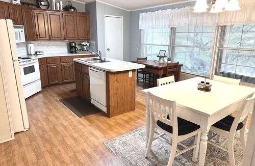 Wimberley Cottage | Quiet getaway on 3.5 acres with a hot tub
