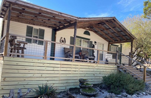 Wimberley Cottage | Quiet getaway on 3.5 acres with a hot tub