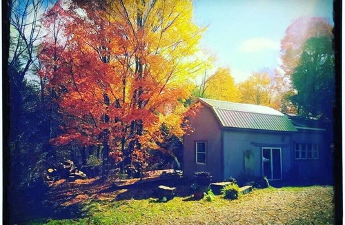 Etna House | Quiet Getaway to take a break - before you "break".