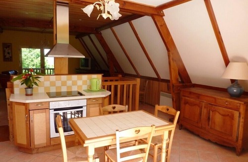 Loubressac Cottage | Quiet gite in one of the most beautiful villages of France, with pool