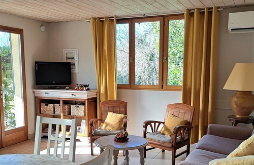 Bregnier-Cordon House | Quiet gite in the Ain countryside, located along the "voie verte" greenway.