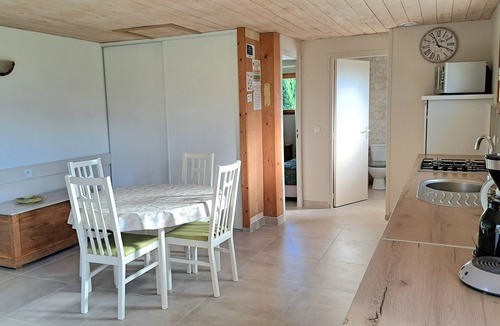 Bregnier-Cordon House | Quiet gite in the Ain countryside, located along the "voie verte" greenway.