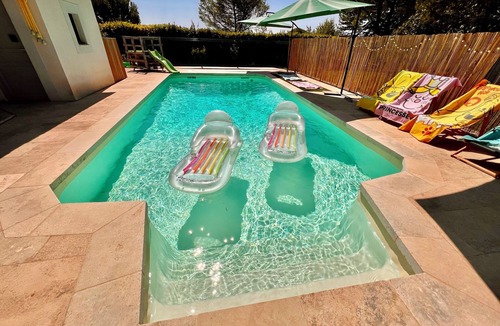 Pertuis Cottage | Quiet, gîte with secure swimming pool - Luberon