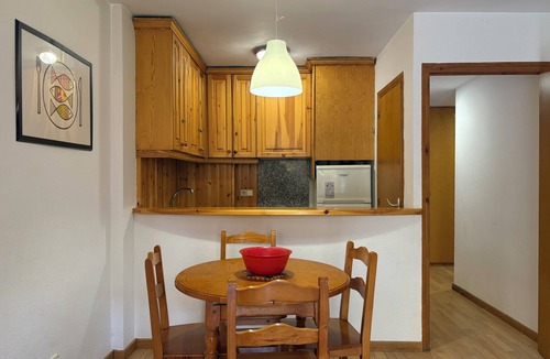 Taull Apartment | Quiet ground floor Besiberri 11