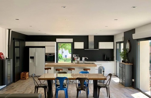 Evenos House | Quiet ground floor house