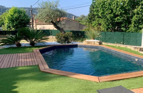 Evenos House | Quiet ground floor house