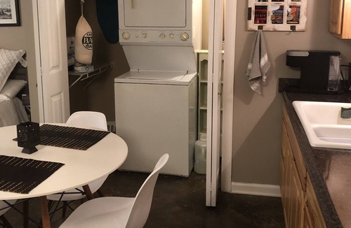 Radnor Cottage | Quiet guest house 4 miles from Broadway. 30 night minimum