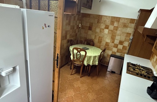 Barjols House | Quiet guest house in the heart of the village of Barjols Billiards Baby jacuzzi Pets