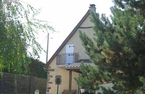 Saint-Julien-Puy-Laveze House | Quiet house for 5 people