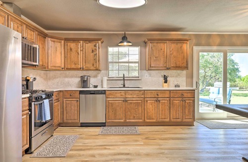 Fischer House | Quiet Haven w/Hot Tub, 4 Mi to Canyon Lake!