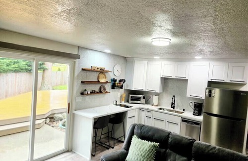 Marysville House | Quiet hideaway - Private entrance