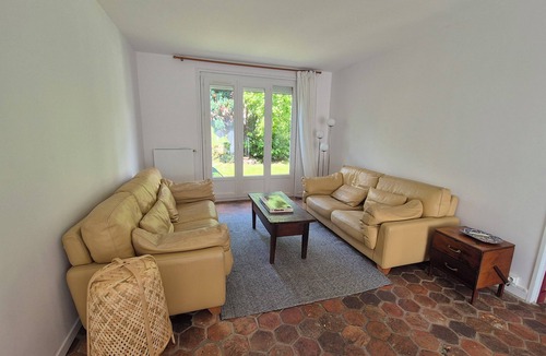 Veneux-les-Sablons House | Quiet house with garden and three separate bedrooms