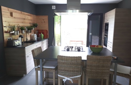 Herm House | quiet holiday home 20 minutes from the ocean