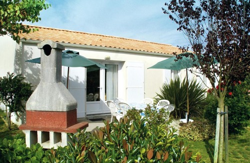 Bourgenay House | Quiet Holiday Home in Loire by the Sea