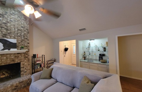 Far North Dallas House | Quiet Home Near Addison, Carrolton, Dallas, Plano