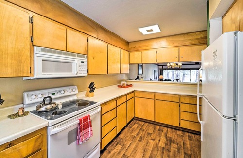 Graeagle Cottage | Quiet Home w/Graeagle Meadows Golf Course View!