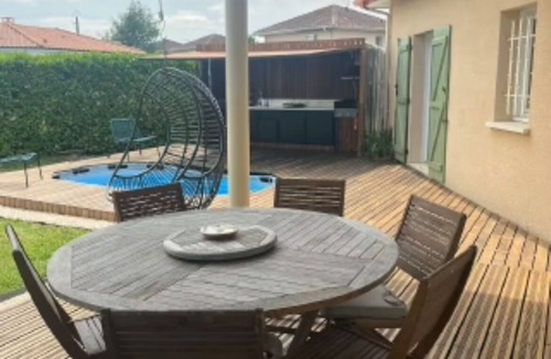 Bellocq House | Quiet house between sea and mountains