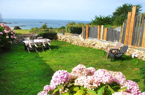 Plougasnou House | Quiet house facing the sea