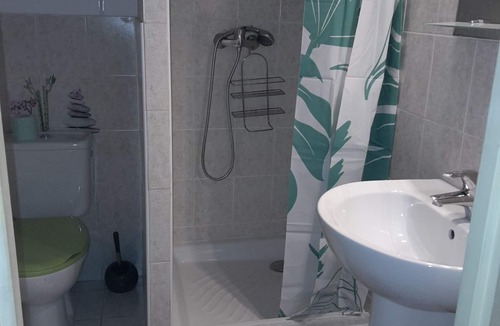 Aups House | Quiet house