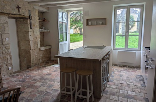 Savigny-Levescault House | Quiet house near Poitiers and Futuroscope