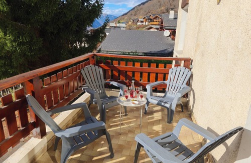 Bozel House | Quiet house in Bozel, at the foot of Courchevel and close to the Parc de la Vanoise