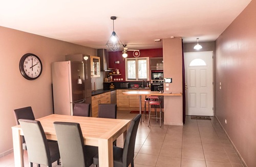 Coustouge House | Quiet house in Corbières covered pool air conditioning