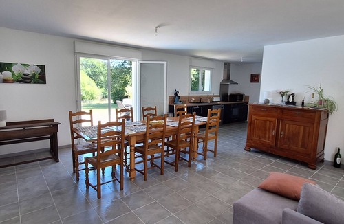 Piegut-Pluviers House | Quiet house in Périgord Vert with private pool