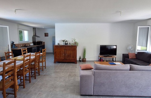 Piegut-Pluviers House | Quiet house in Périgord Vert with private pool