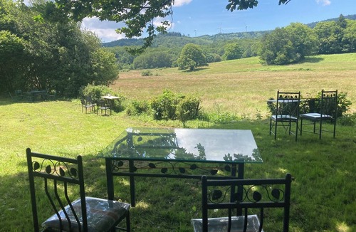 Les Martys House | Quiet house in the Black Mountain