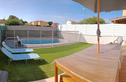 Paulhan House | Quiet house in the South between sea and countryside