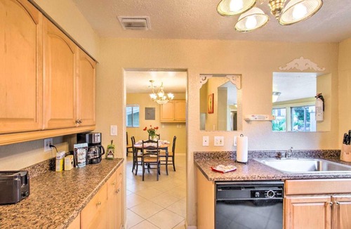 Southwest Apartment | Quiet House on WPB