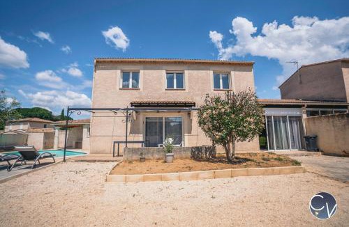 Bagnols-sur-Ceze Villa | Quiet house with pool, ideal for families