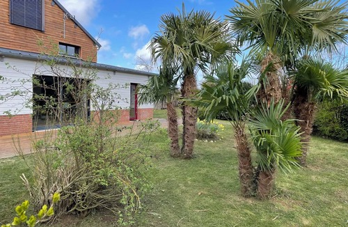 Martainneville House | Quiet house with heated indoor pool