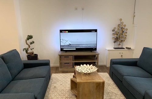 Armentieres House | Quiet house with garden and outdoor parking