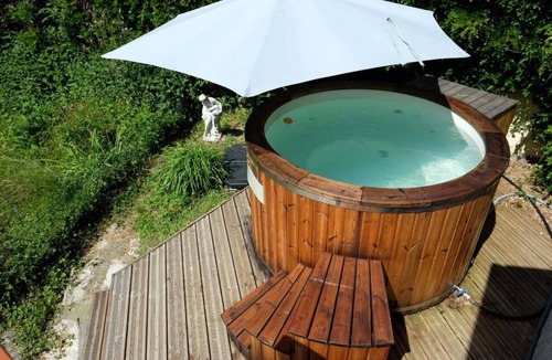 Soulan House | Quiet house with private Nordic bath all year round, pets welcome