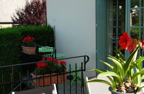 Espalion House | Quiet house with terrace and garden - view of Calmont d'Olt castle