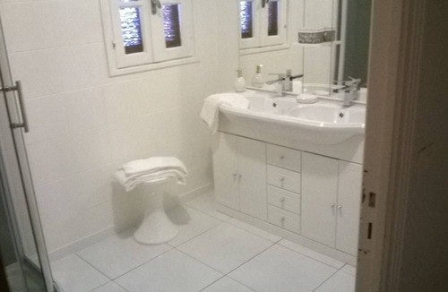 Santo-Pietro-di-Venaco House | quiet in a green setting and panoramic views