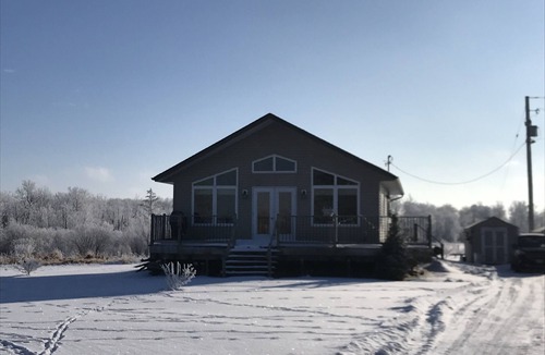 Grand Beach House | Quiet in the country