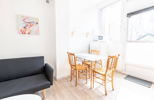 Tours City Centre Apartment | Quiet in the heart of Les Halles