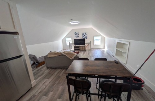 Charlestown Apartment | Quiet In Town Apartment