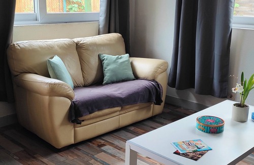 Riom House | Quiet, independent studio