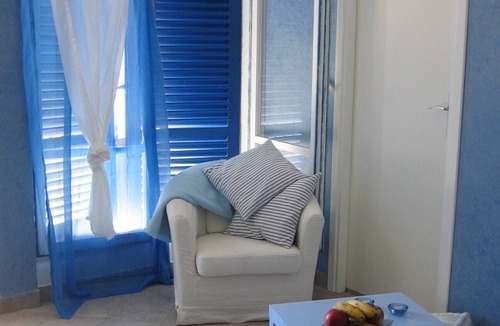 Kaprije Apartment | Quiet island, crystal sea, beautiful sunsets: villa with pool, 30 m from the sea