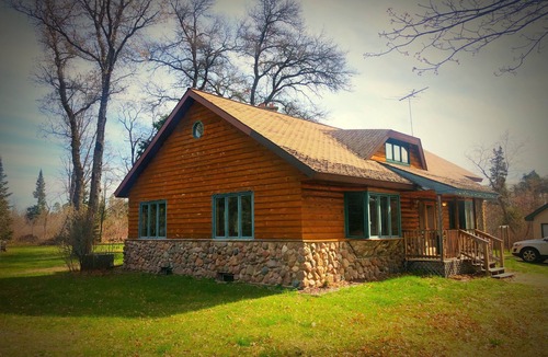 Crivitz House | Quiet, isolated, beautiful home
