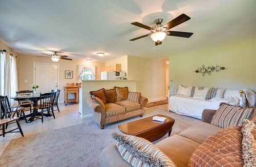 Killingworth Apartment | Quiet Killingworth Rental w/Deck & Grill!