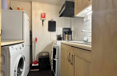 St. Pancras Apartment | Quiet King’s Cross flat – Steps from the Station